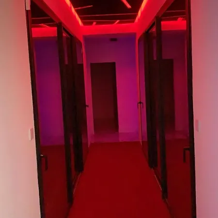Signature Piscine Jacuzzi * نيم