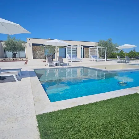 فيلة Signature Piscine Jacuzzi