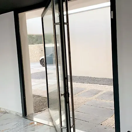 Signature Piscine Jacuzzi * نيم