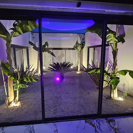 Signature Piscine Jacuzzi * نيم